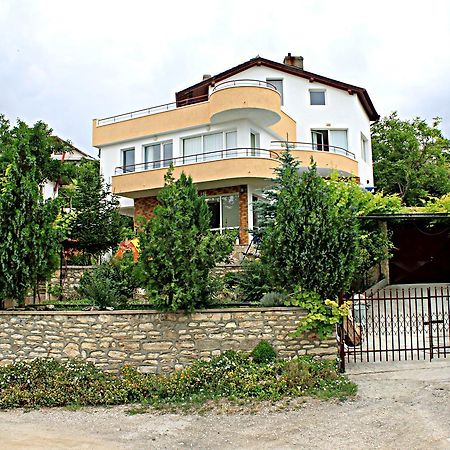 Popov Guest House Balchik Exterior foto